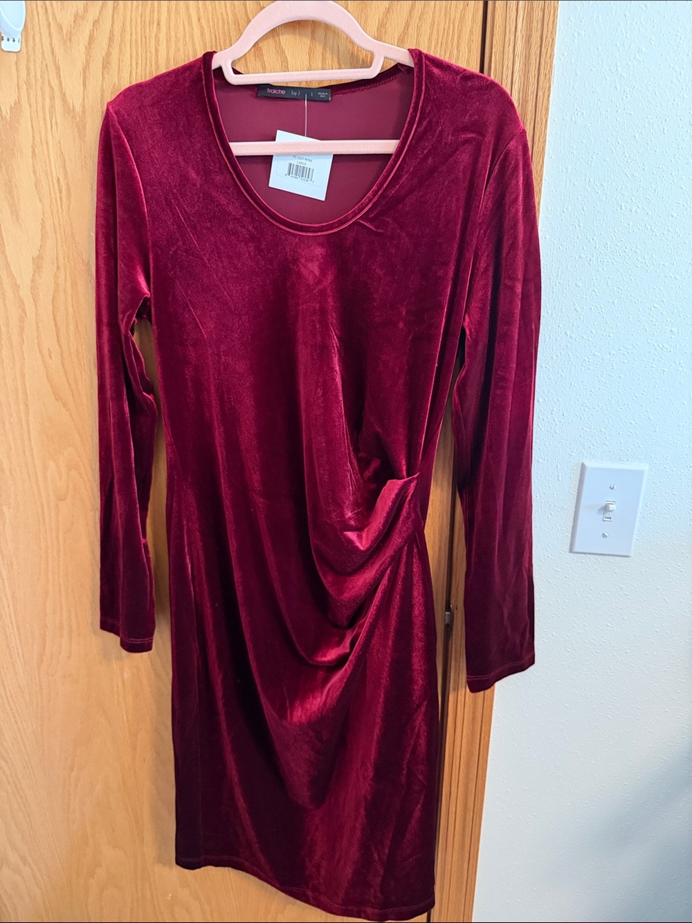 FITS MEDIUM (maybe small) Wine Velvet Long-Sleeve Draped Dress